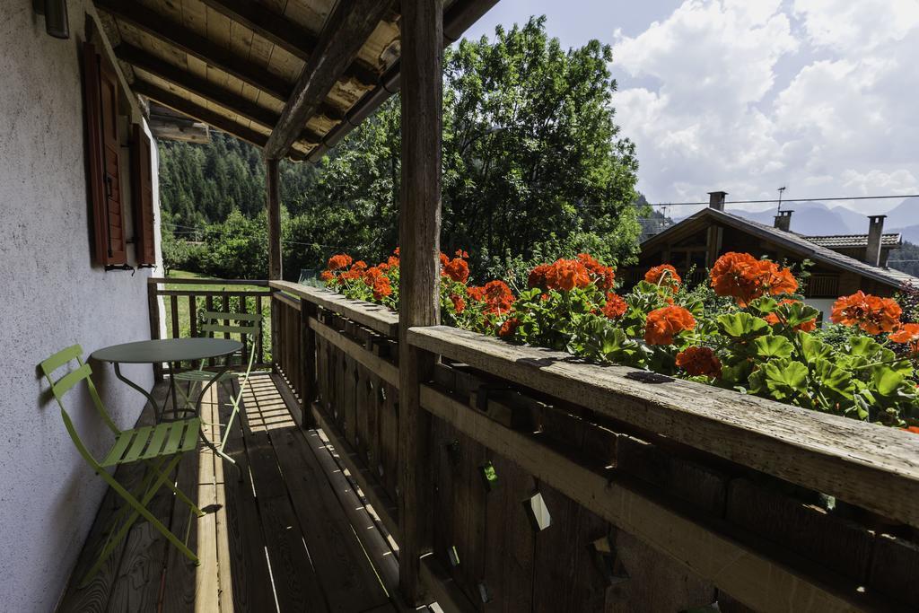 Maso Franceschella Bed & Breakfast Carano  Bagian luar foto